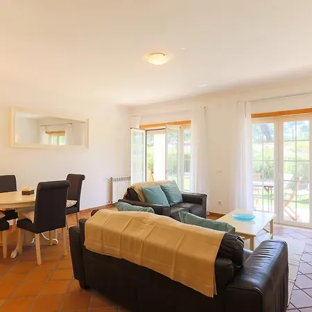 Praia Del Rey Holiday House *