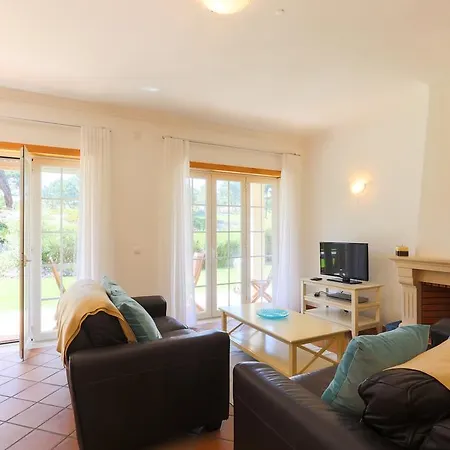 Praia Del Rey Holiday House Holiday home Praia del Rei