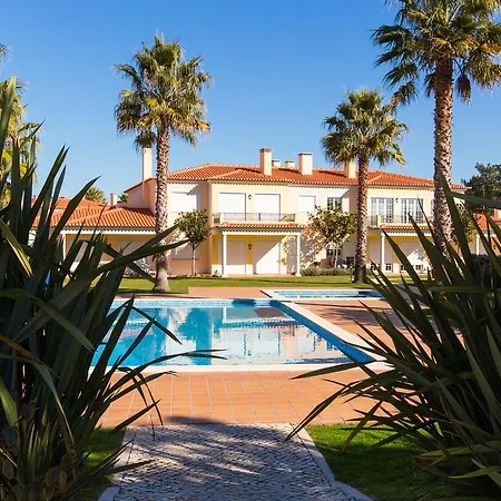 Praia Del Rey Holiday House