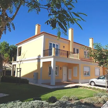 Praia Del Rey Holiday House Holiday home